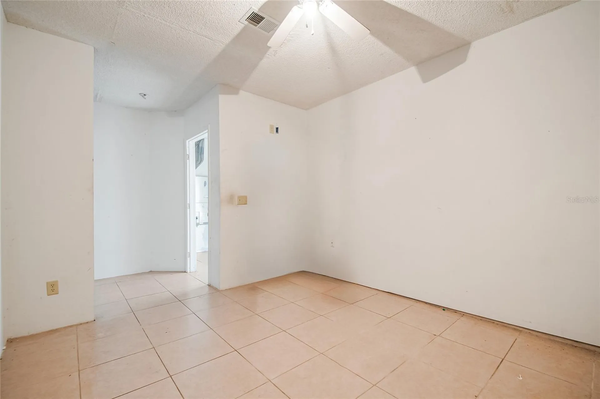 807 Aspenwood Circle Kissimmee FL 34743