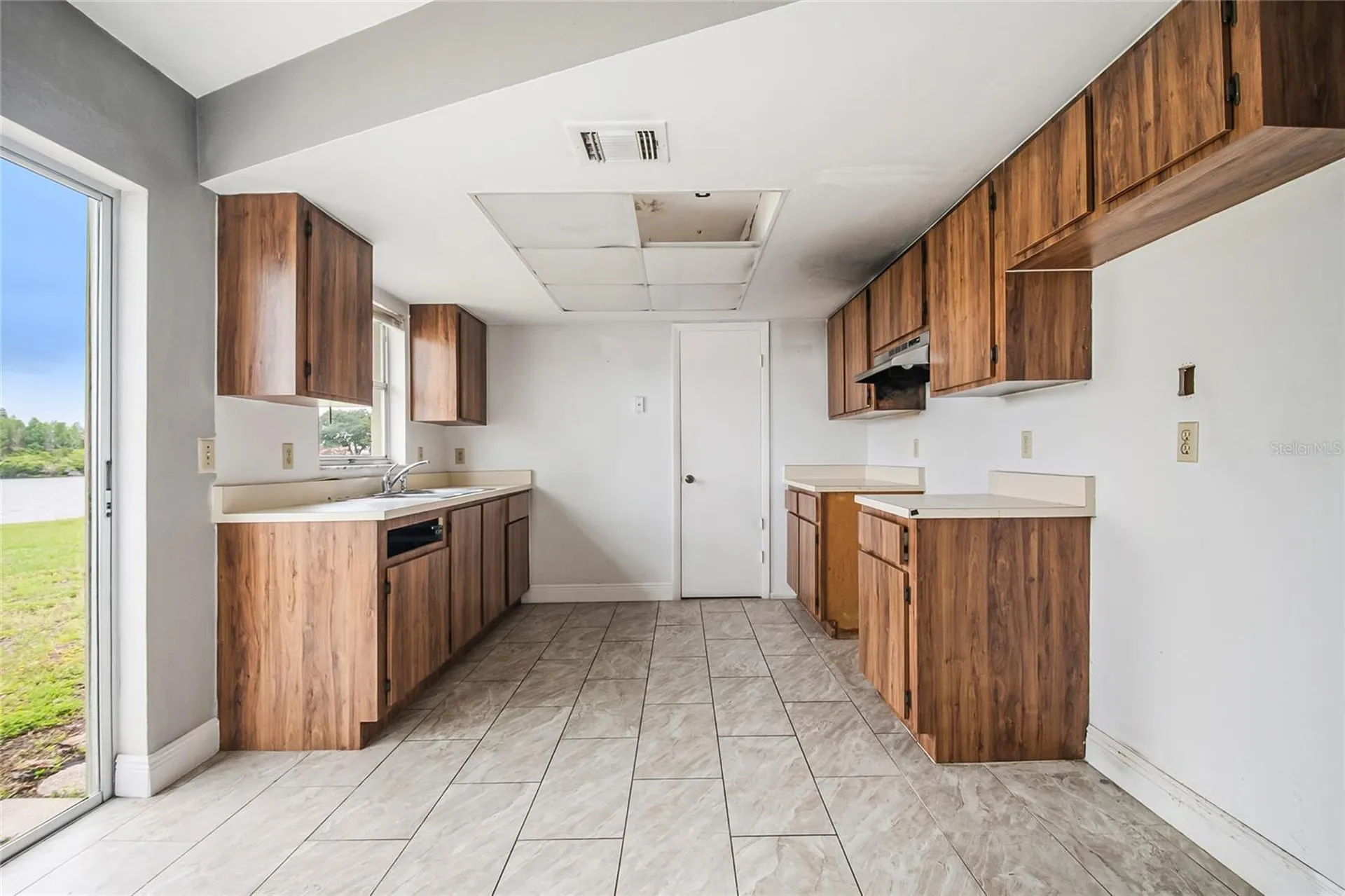 807 Aspenwood Circle Kissimmee FL 34743