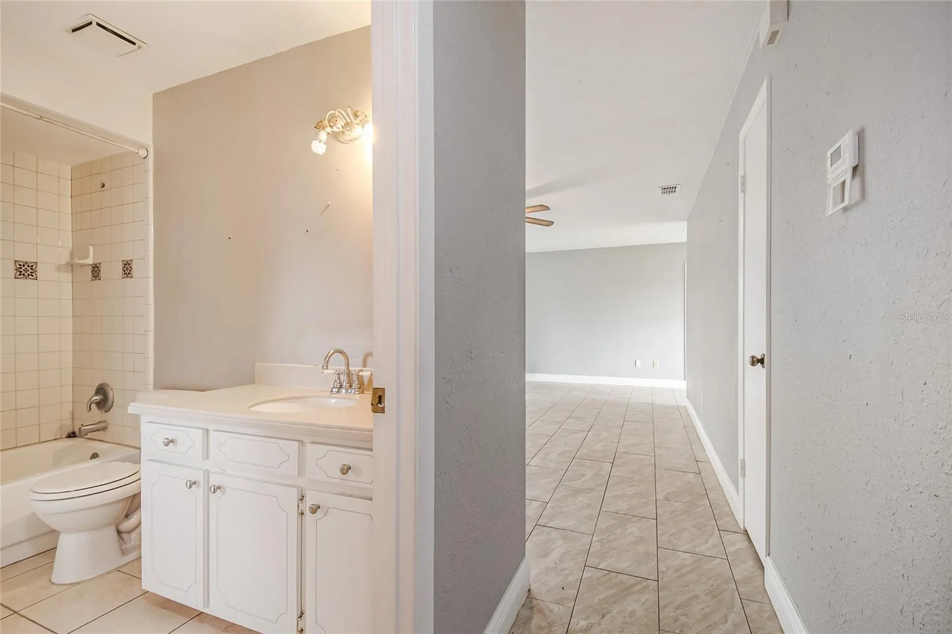 807 Aspenwood Circle Kissimmee FL 34743