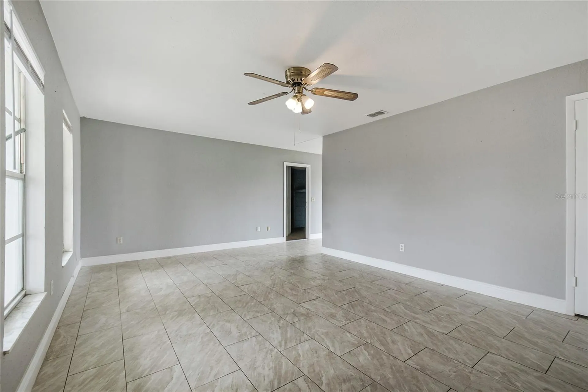807 Aspenwood Circle Kissimmee FL 34743