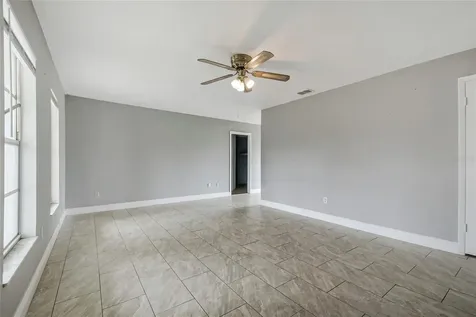 807 Aspenwood Circle Kissimmee FL 34743