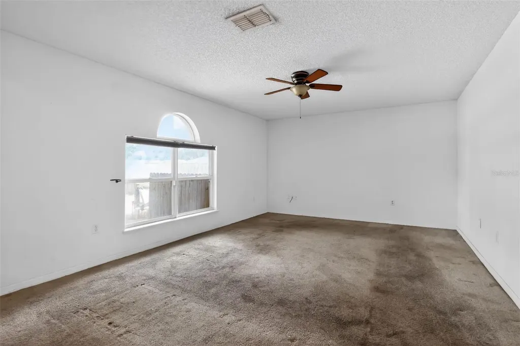 307 Pleasant Gardens Drive Apopka FL 32703