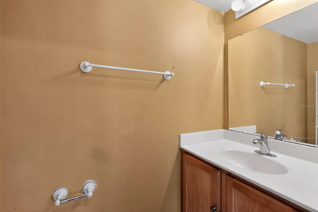 307 Pleasant Gardens Drive Apopka FL 32703