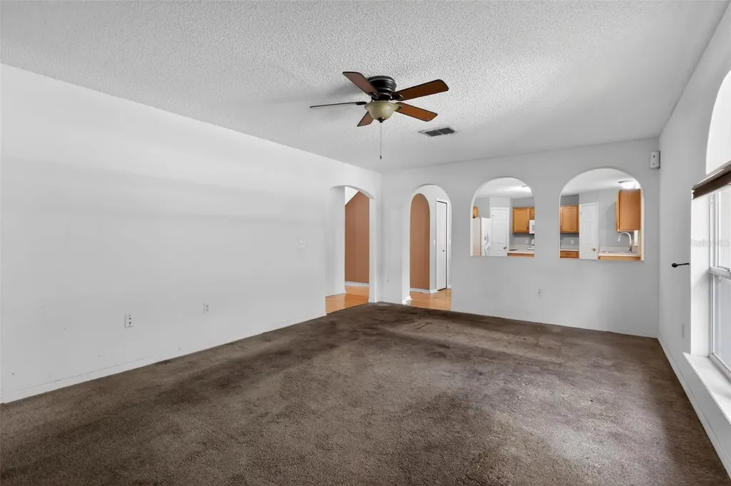 307 Pleasant Gardens Drive Apopka FL 32703