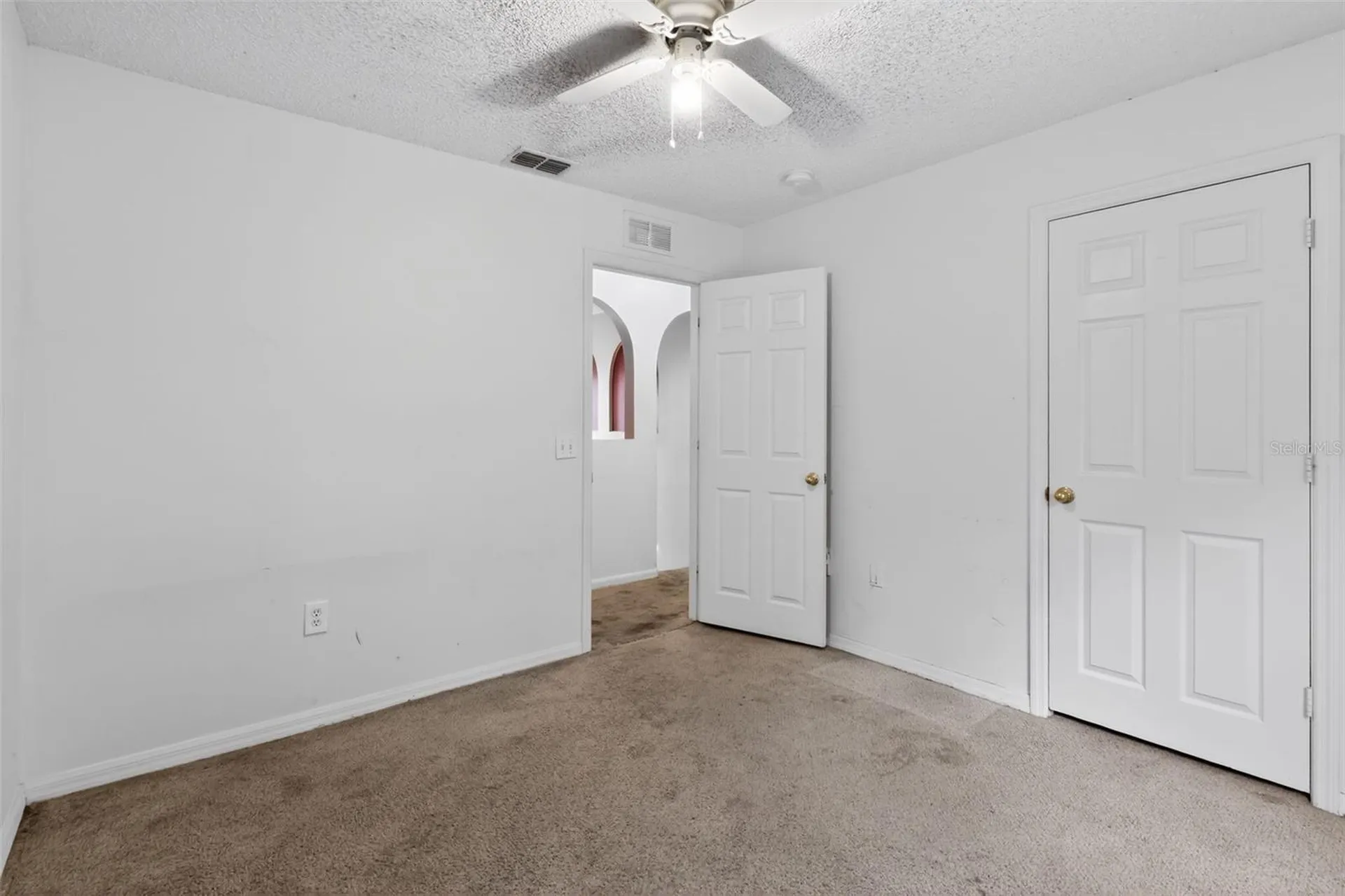 307 Pleasant Gardens Drive Apopka FL 32703