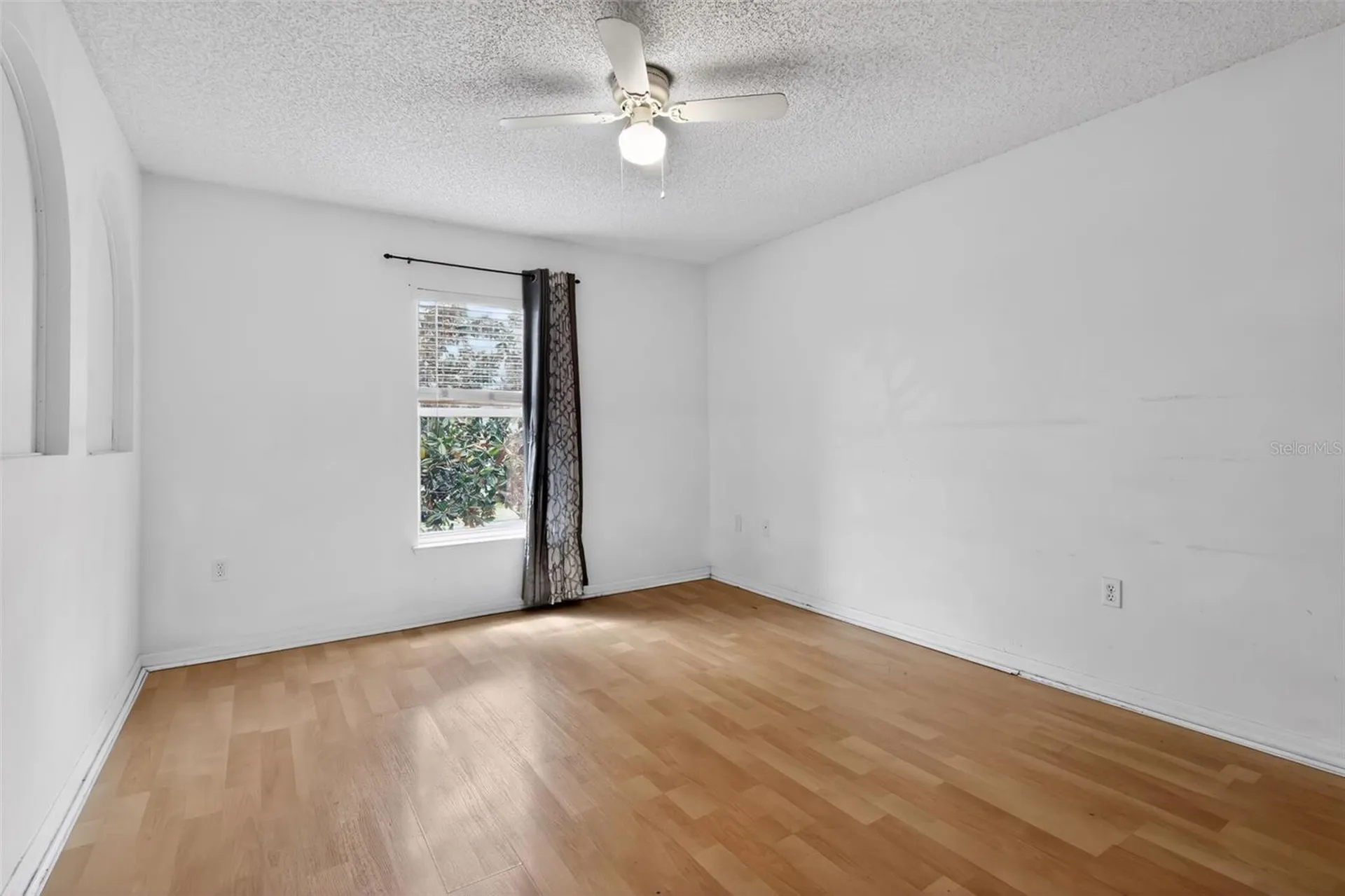 307 Pleasant Gardens Drive Apopka FL 32703