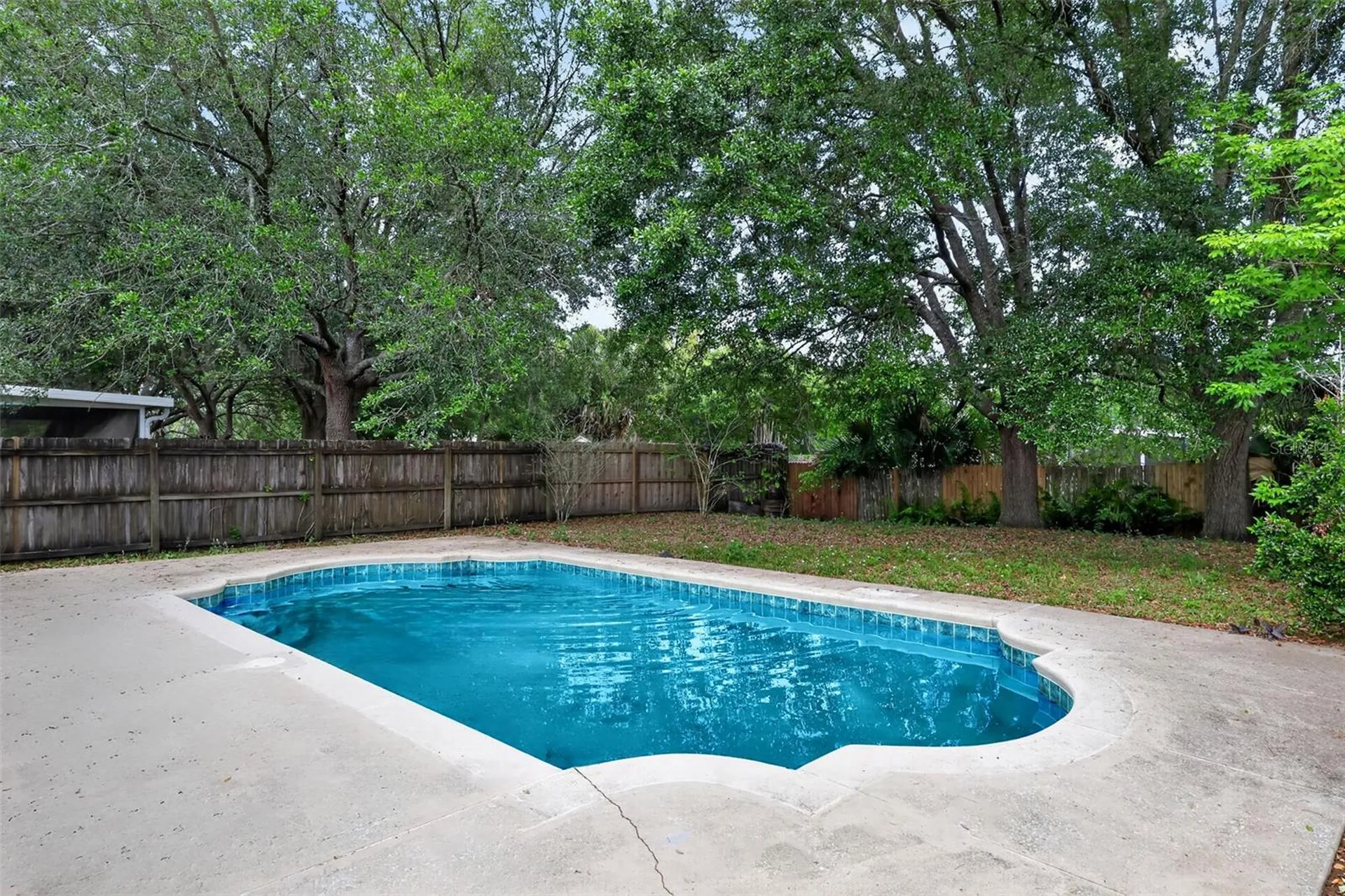 307 Pleasant Gardens Drive Apopka FL 32703