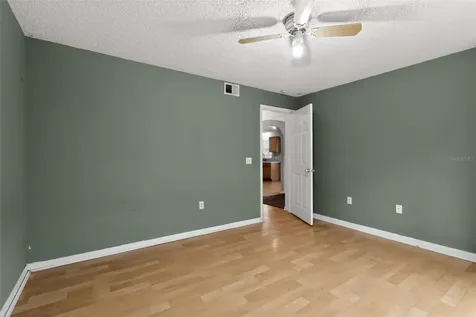 307 Pleasant Gardens Drive Apopka FL 32703