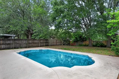 307 Pleasant Gardens Drive Apopka FL 32703