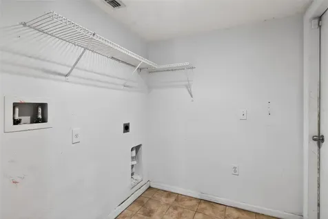 307 Pleasant Gardens Drive Apopka FL 32703