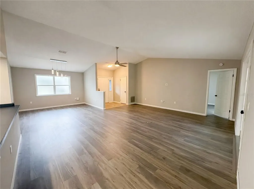 7650 Holiday Drive Spring Hill FL 34606