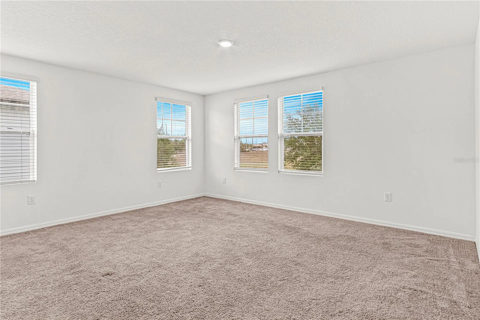 833 Benoi Drive Davenport FL 33896