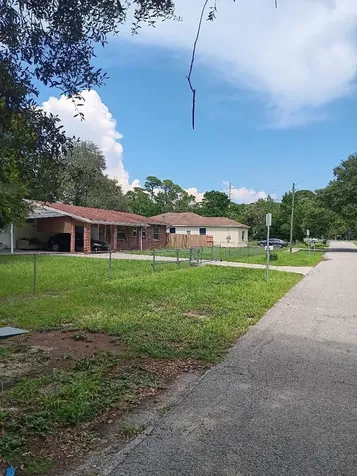 2110 E Nedro Road Tampa FL 33604