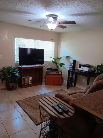 2110 E Nedro Road Tampa FL 33604