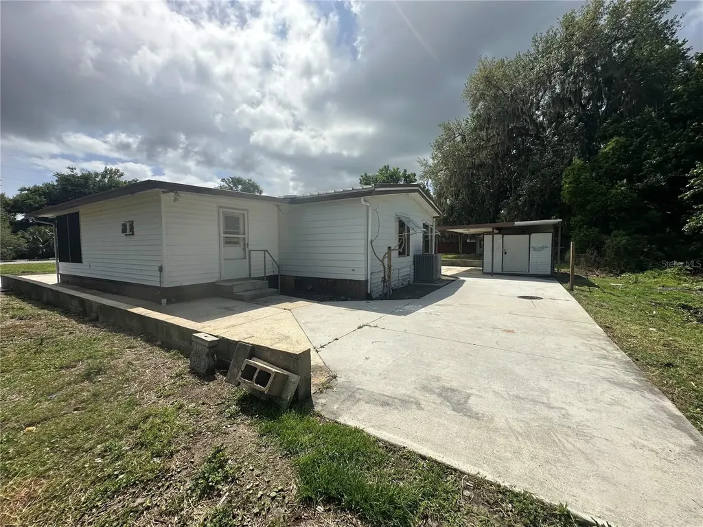17031 Bay Avenue Montverde FL 34756