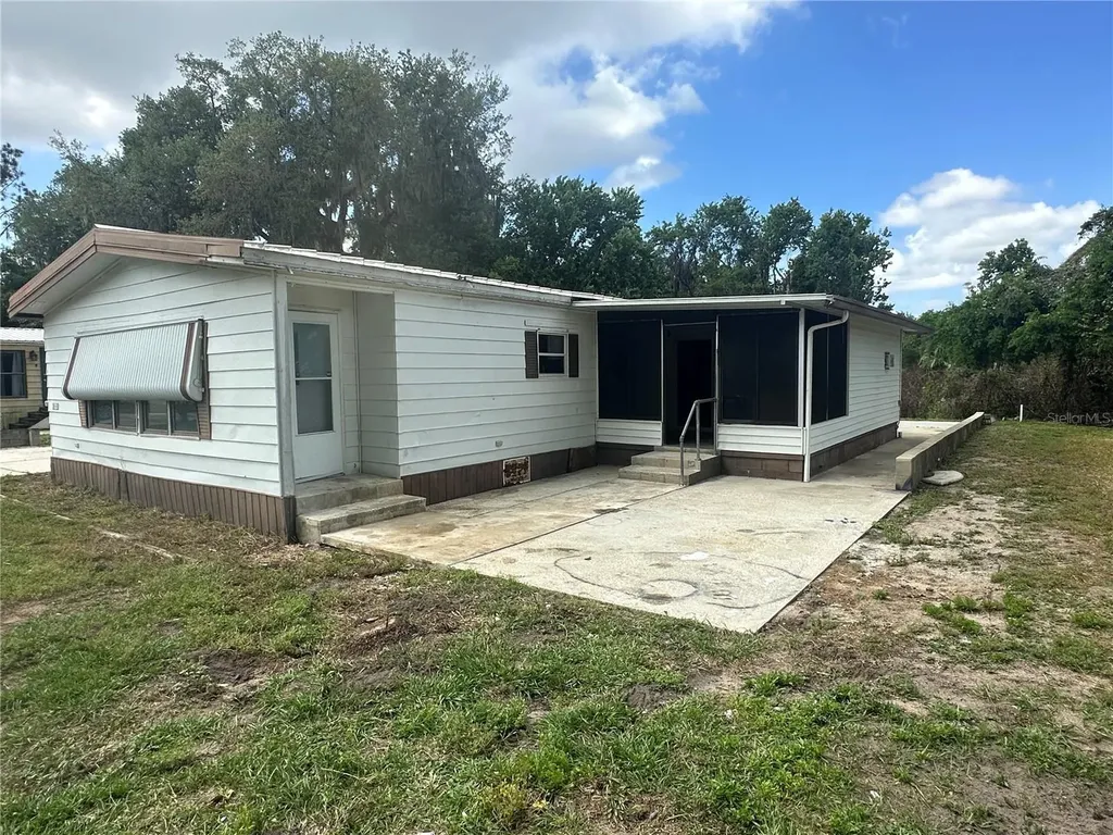 17031 Bay Avenue Montverde FL 34756