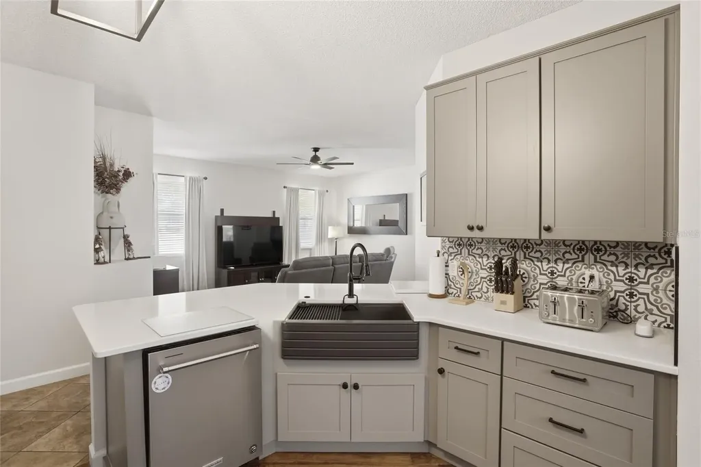 4907 Olde Kerry Drive Orlando FL 32837