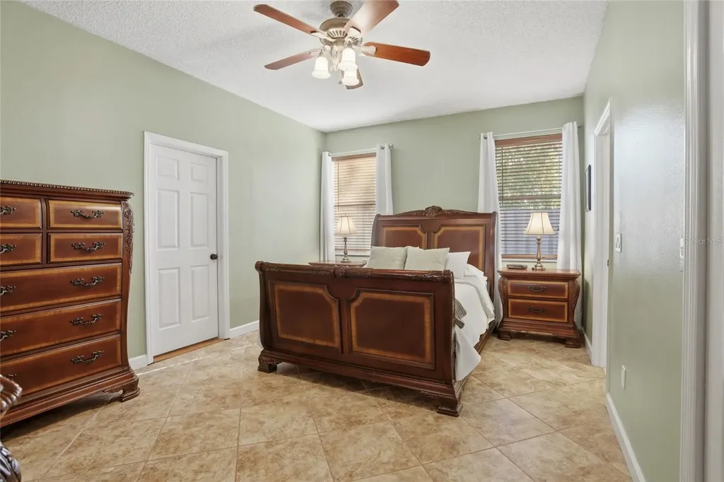 4907 Olde Kerry Drive Orlando FL 32837