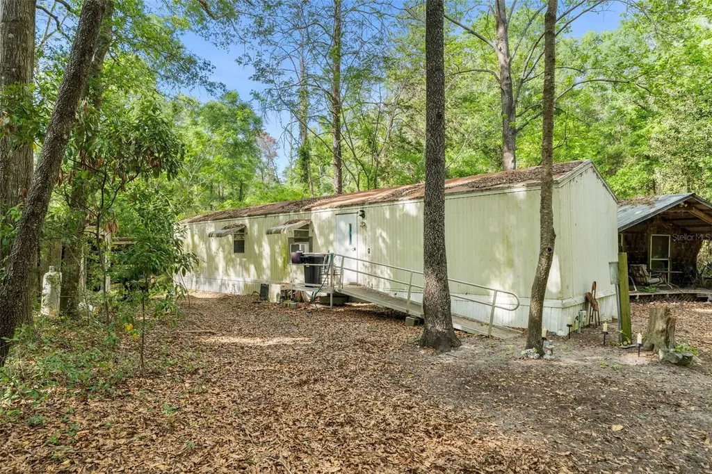3100 NW 30th Street Bell FL 32619