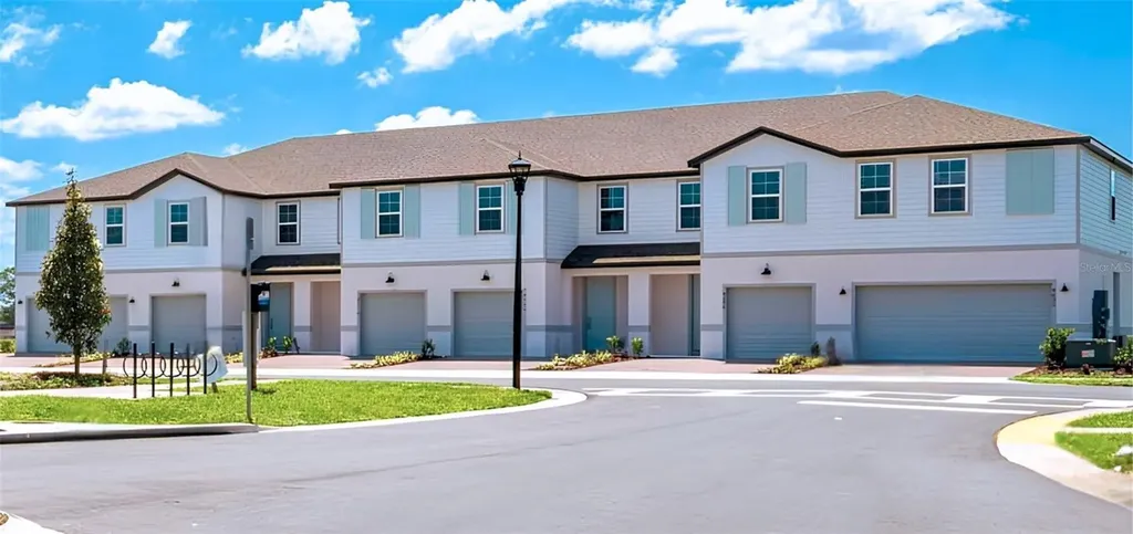 4893 Winding River Road Orlando FL 32822