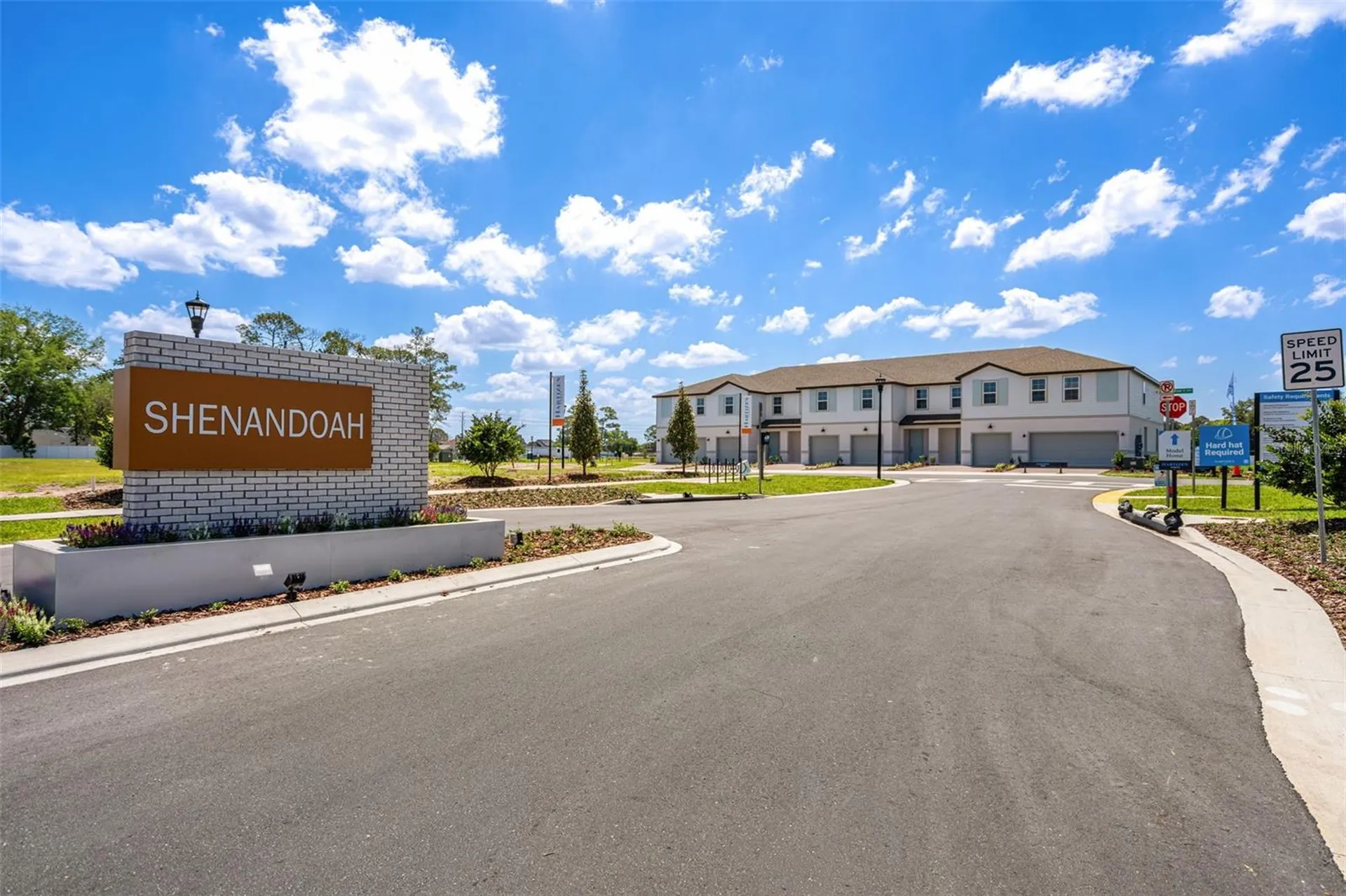 4893 Winding River Road Orlando FL 32822