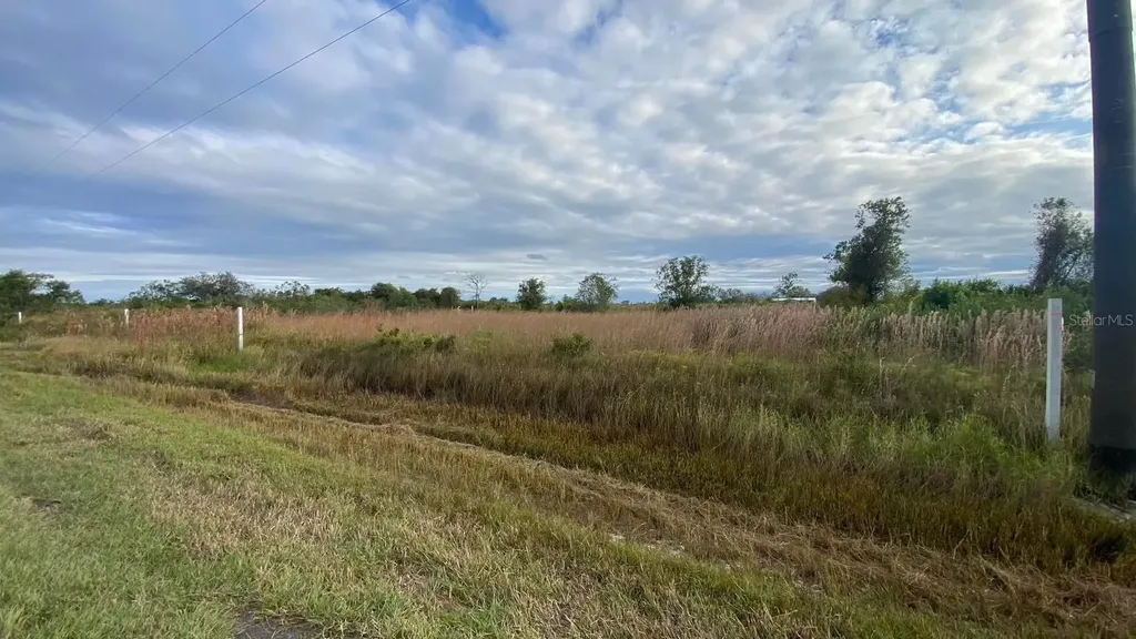 18982 260th Street Okeechobee FL 34972