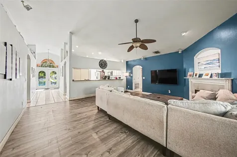 1054 Winding Waters Circle Winter Springs FL 32708