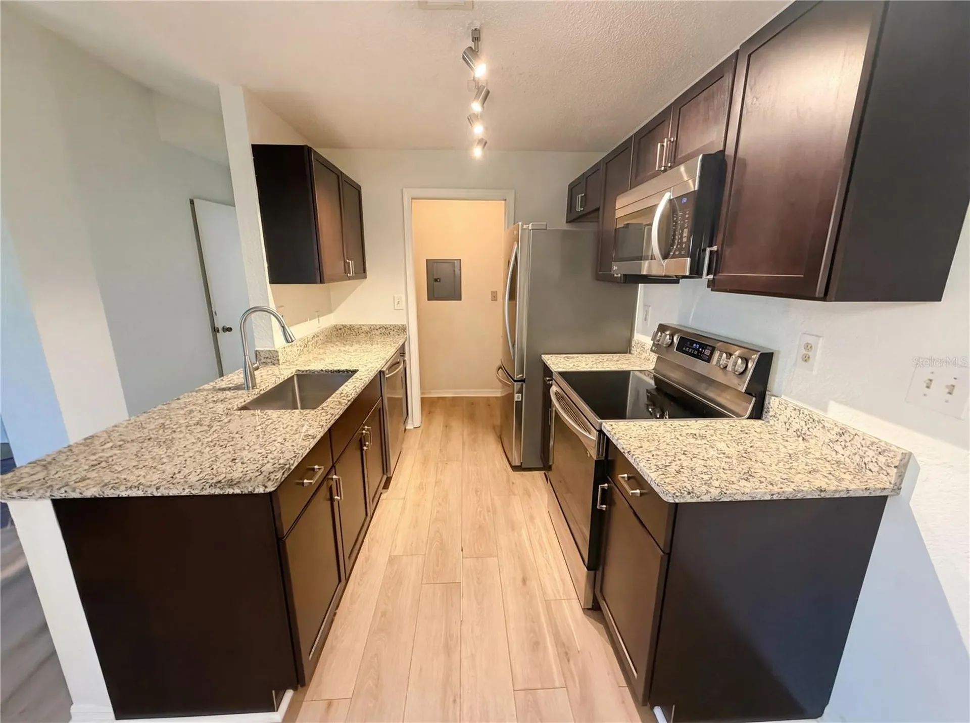 10265 Gandy Boulevard N St Petersburg FL 33702