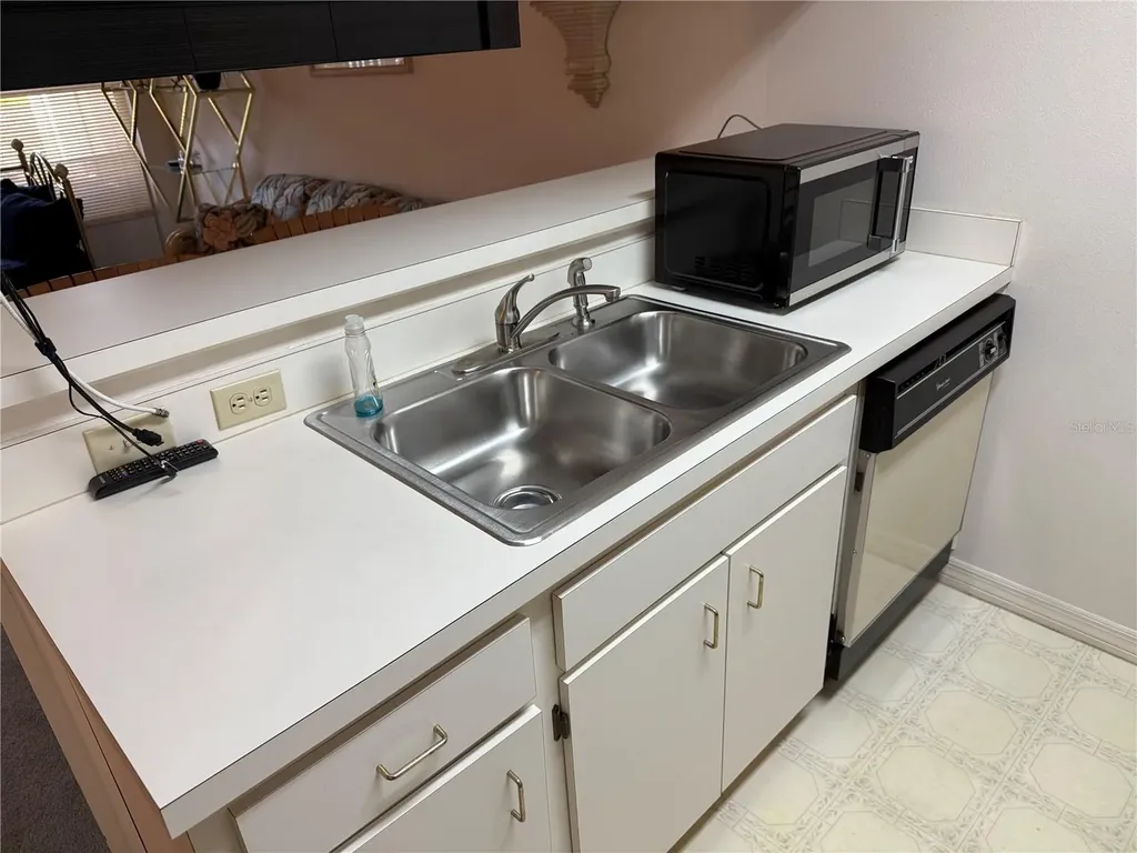 857 SE Mayo Drive Crystal River FL 34429