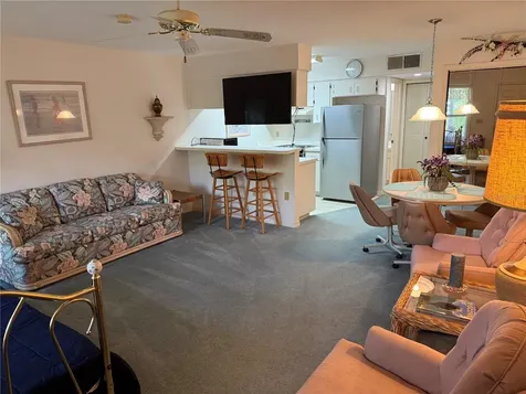 857 SE Mayo Drive Crystal River FL 34429