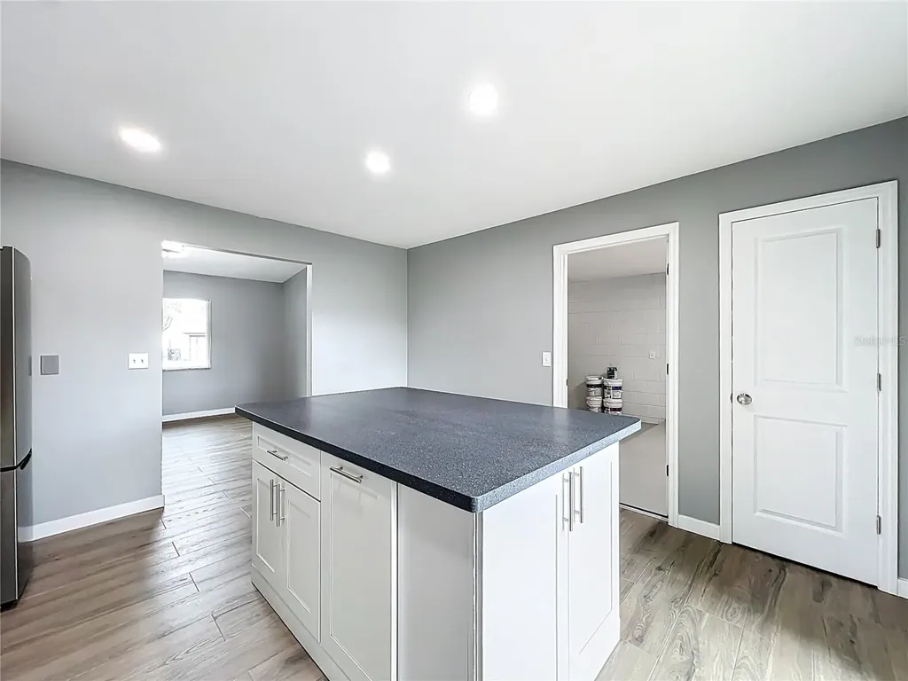 6848 Compass Court Orlando FL 32810