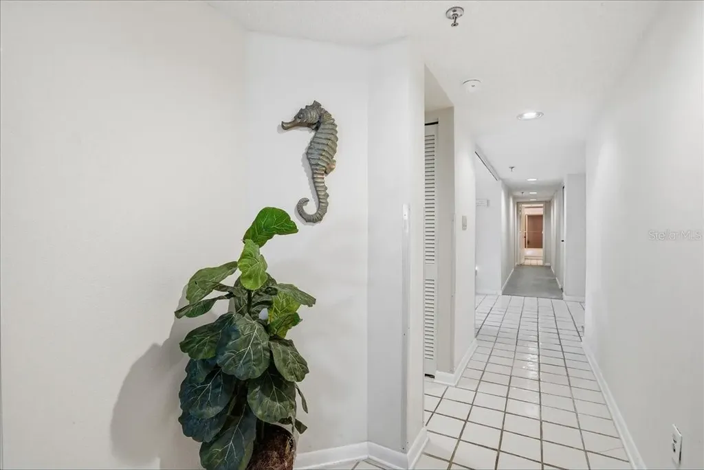 5611 Gulf Of Mexico Drive Longboat Key FL 34228