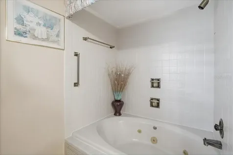 5611 Gulf Of Mexico Drive Longboat Key FL 34228