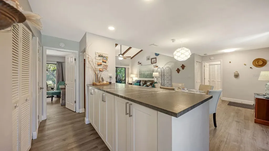 6519 Draw Lane Sarasota FL 34238