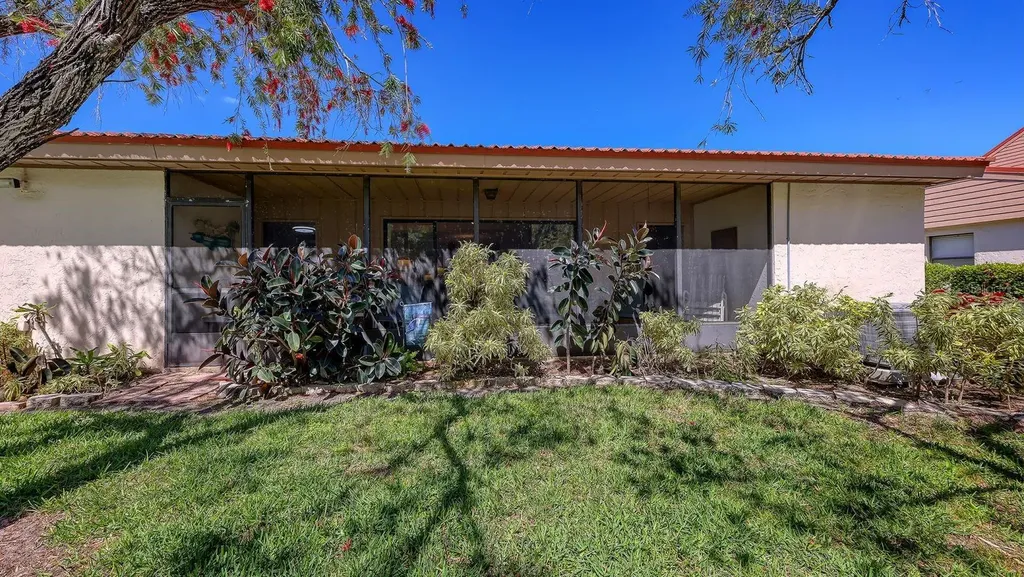 6519 Draw Lane Sarasota FL 34238