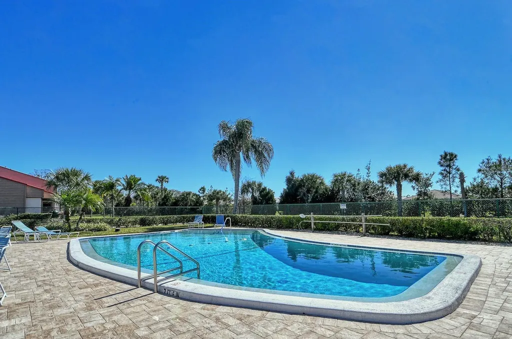 6519 Draw Lane Sarasota FL 34238