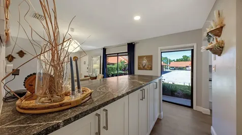 6519 Draw Lane Sarasota FL 34238