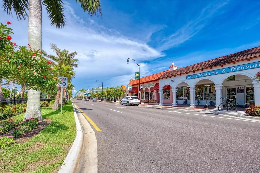 315 Park Boulevard S Venice FL 34285