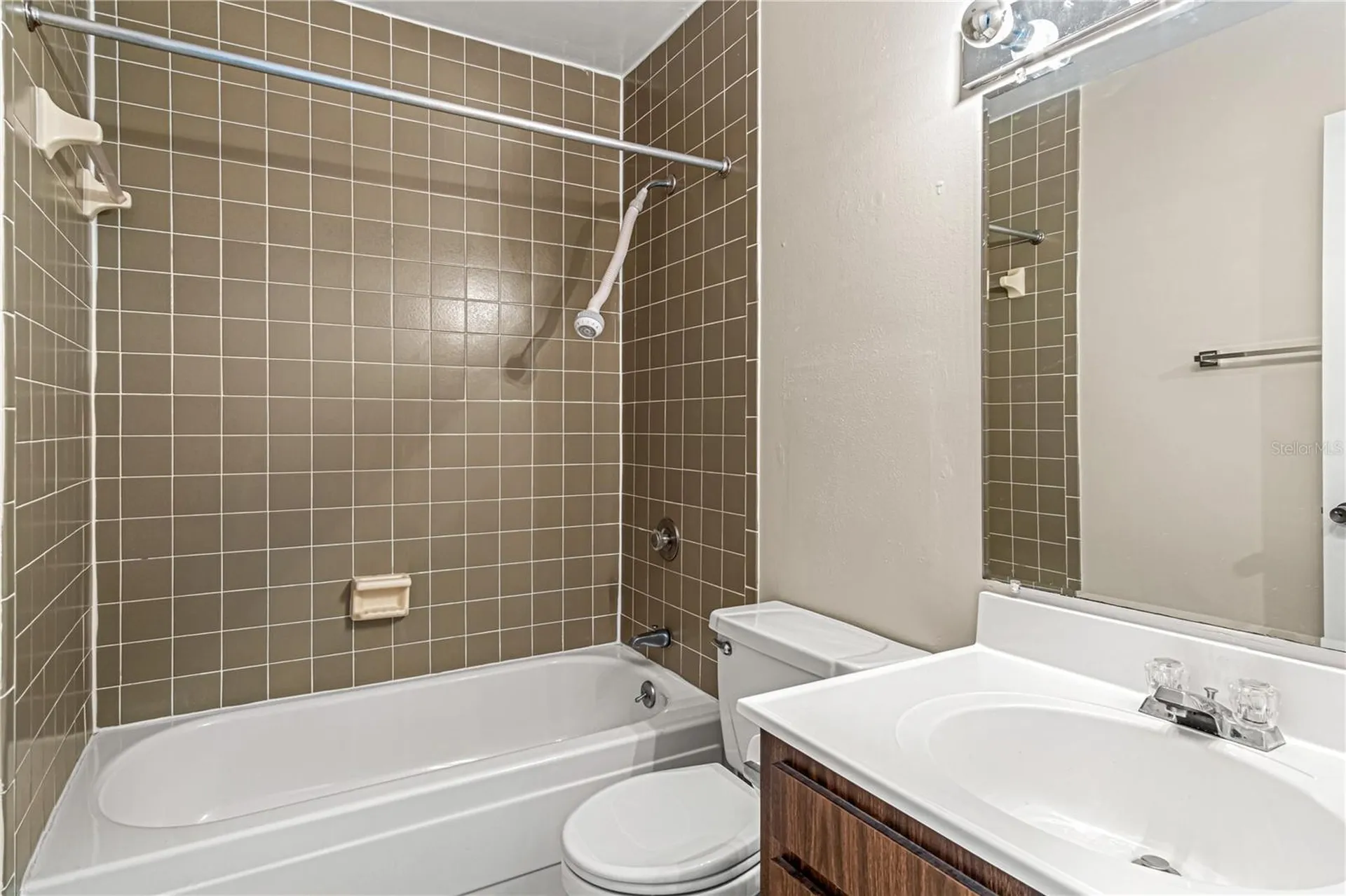 5840 Peregrine Avenue Orlando FL 32819