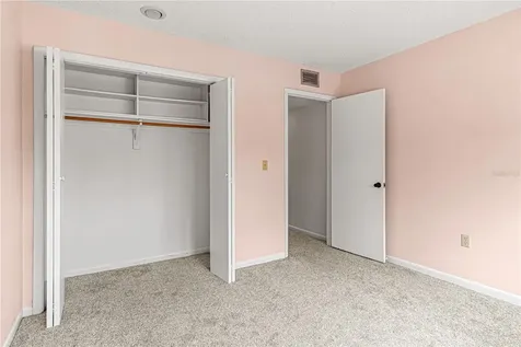 5840 Peregrine Avenue Orlando FL 32819