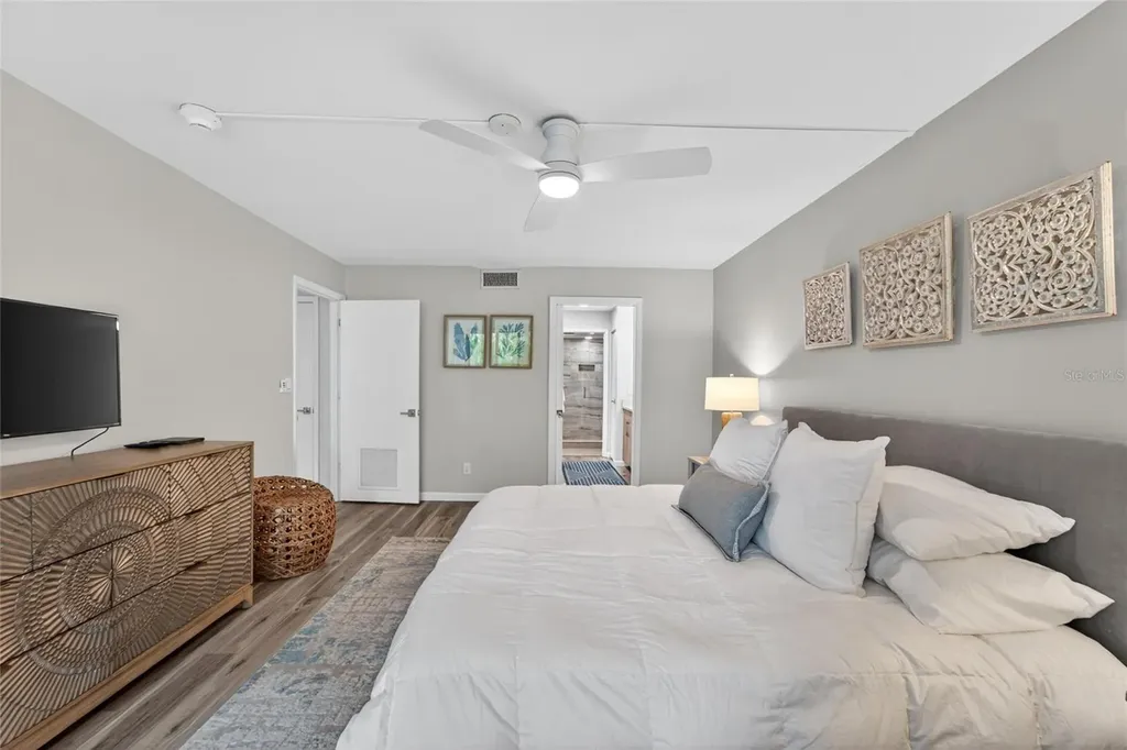 828 Bayport Way Longboat Key FL 34228