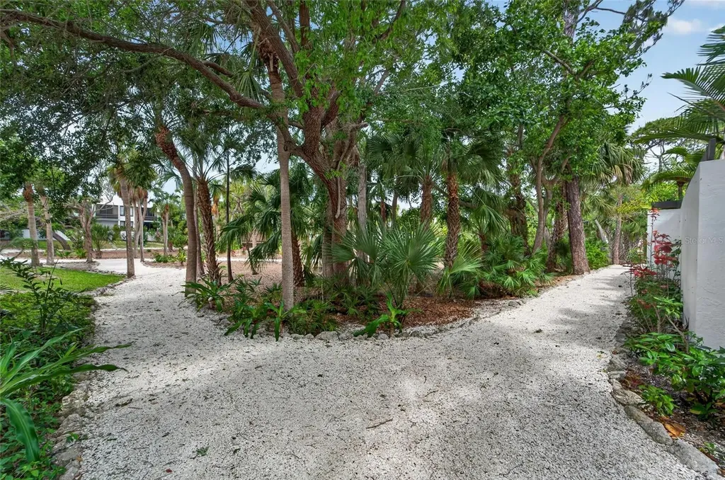 828 Bayport Way Longboat Key FL 34228