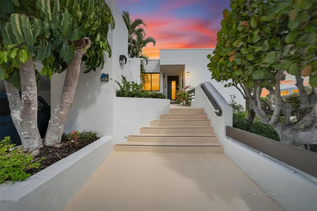 828 Bayport Way Longboat Key FL 34228