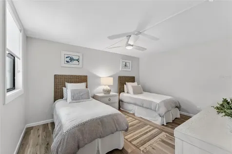 828 Bayport Way Longboat Key FL 34228