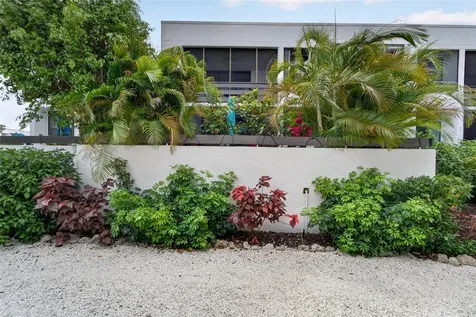 828 Bayport Way Longboat Key FL 34228