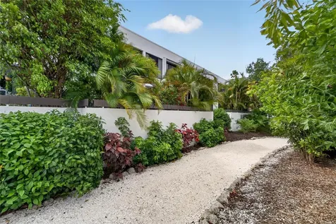 828 Bayport Way Longboat Key FL 34228