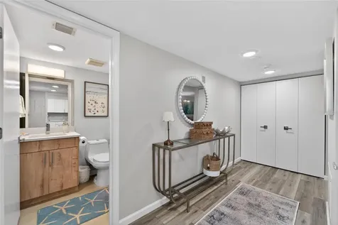 828 Bayport Way Longboat Key FL 34228
