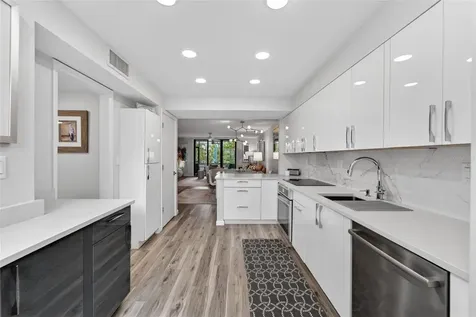 828 Bayport Way Longboat Key FL 34228