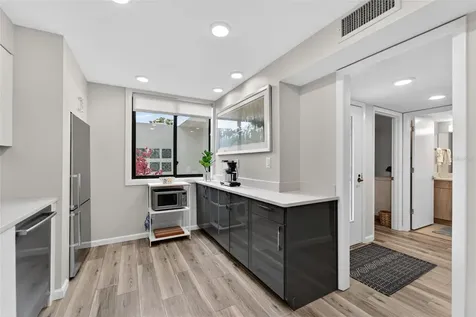 828 Bayport Way Longboat Key FL 34228