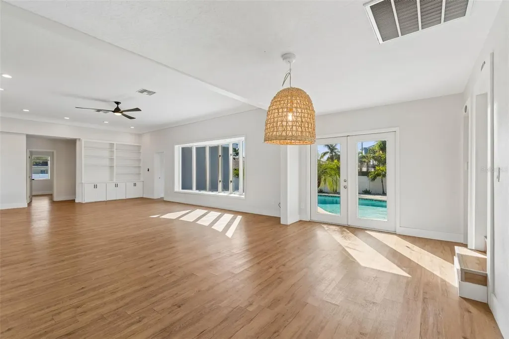 125 Harbor Bluff Drive Largo FL 33770